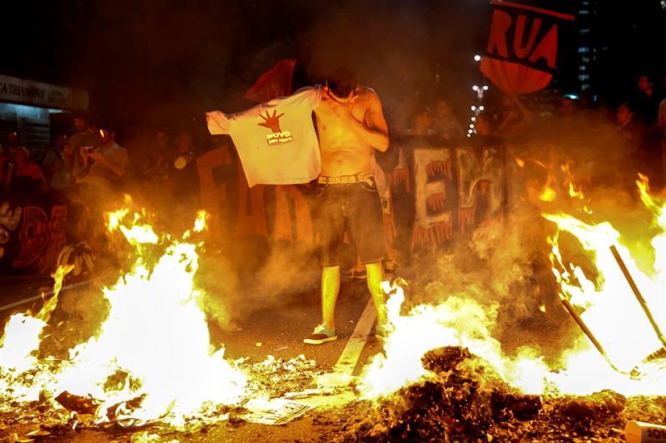 Rousseffen aldeko protestak, Rion. Argazkia: EFE