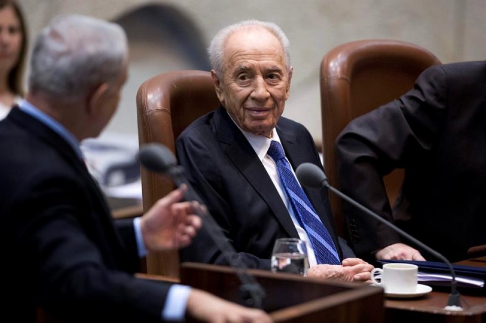 Peres 60 urte baino gehiago jardun da Israelgo politikagintzan. Argazkia: EFE