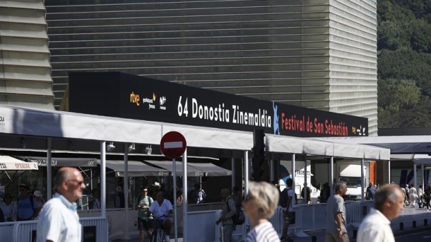 Todo preparado en Donostia para que comience el Zinemaldia. Foto: EFE