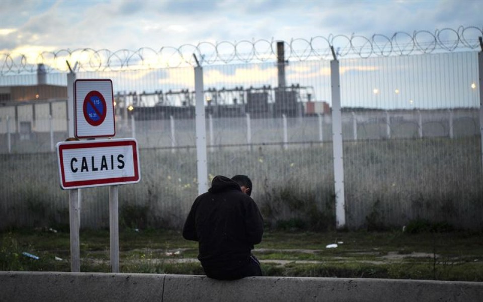 Un refugiado en Calais (Francia). EFE