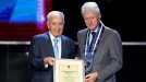 Ximon Peres eta Bill Clinton. Argazkia: EFE.