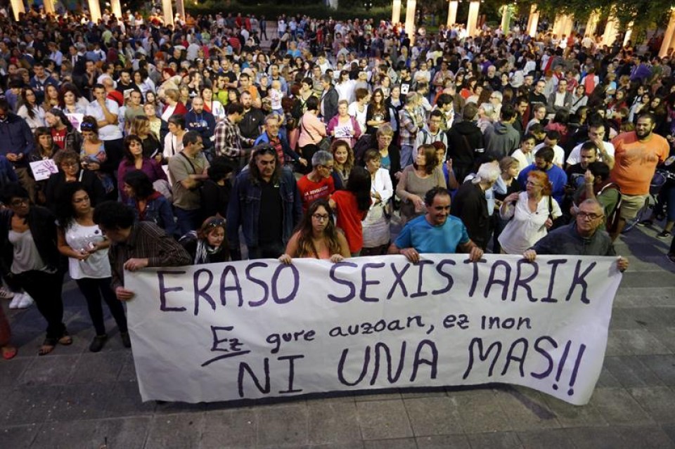 Una concentración contra la violencia machista en Bilbao. EFE