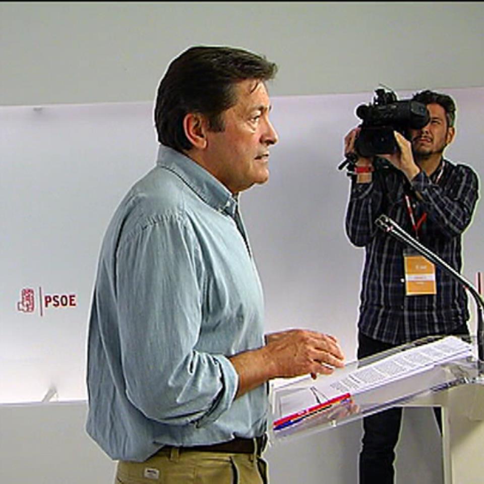 Javier Fernandez, PSOEko batzorde-kudeatzailearen zuzendaria. Argazkia: EiTB