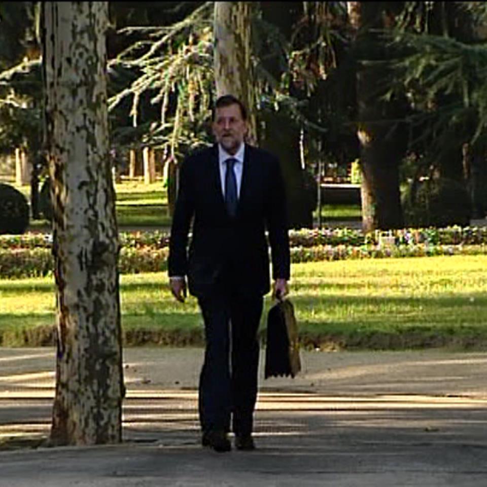 Mariano Rajoy, presidente karguaren zina egiten Moncloan. Argazkia: EFE