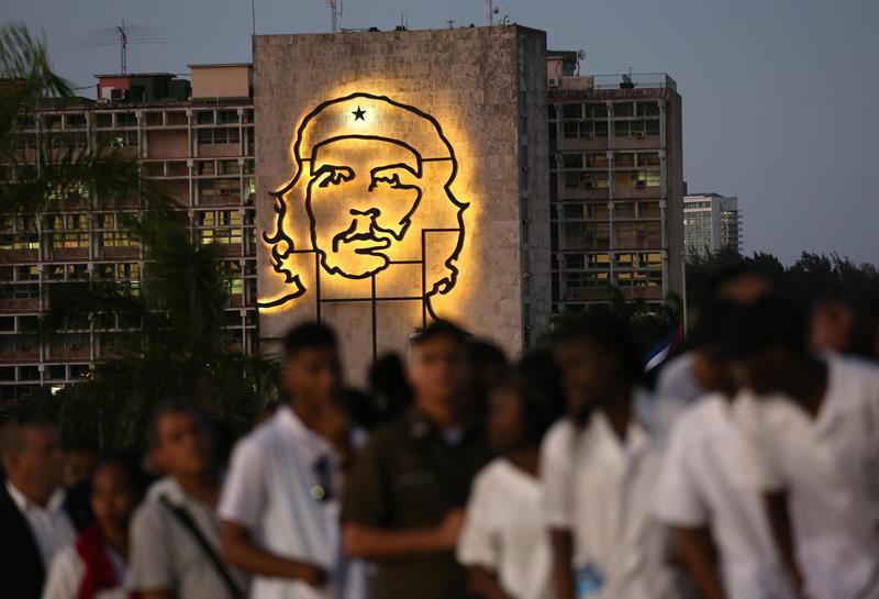 Kubak Fidel Castrori omenaldia egingo dio gaur Habanako Iraultza Plazan. Argazkia: EFE