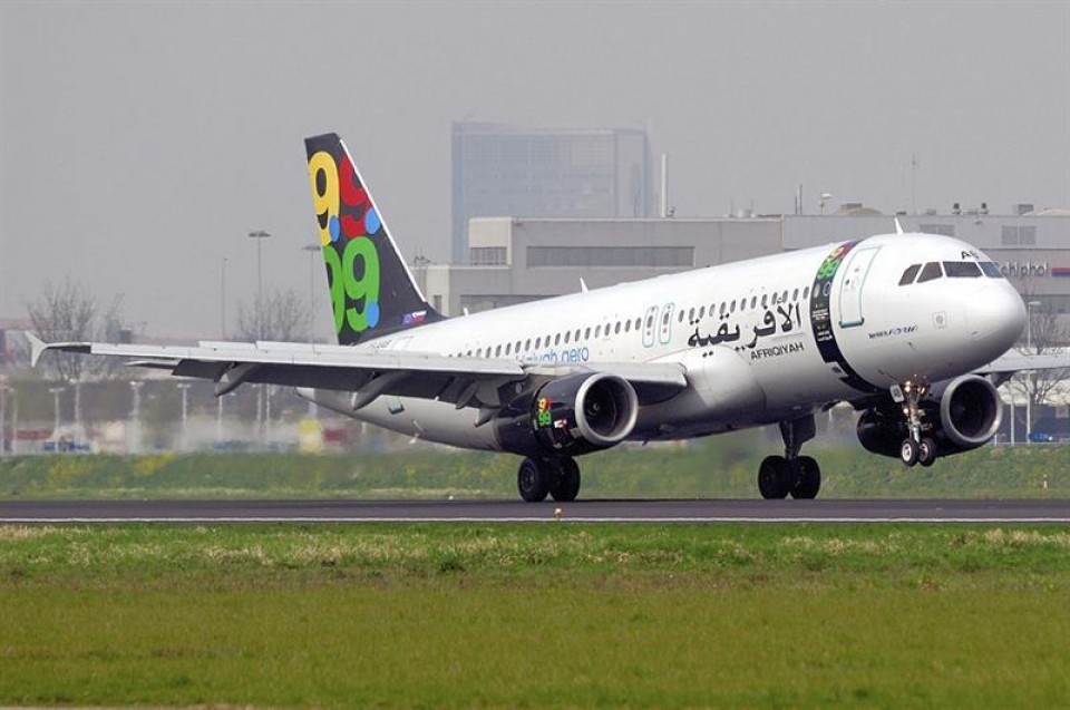 Los secuestradores del avión libio se entregan a la Policía