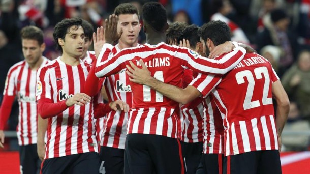 Los jugadores del Athletic celebran el gol de Williams. Foto: Efe.