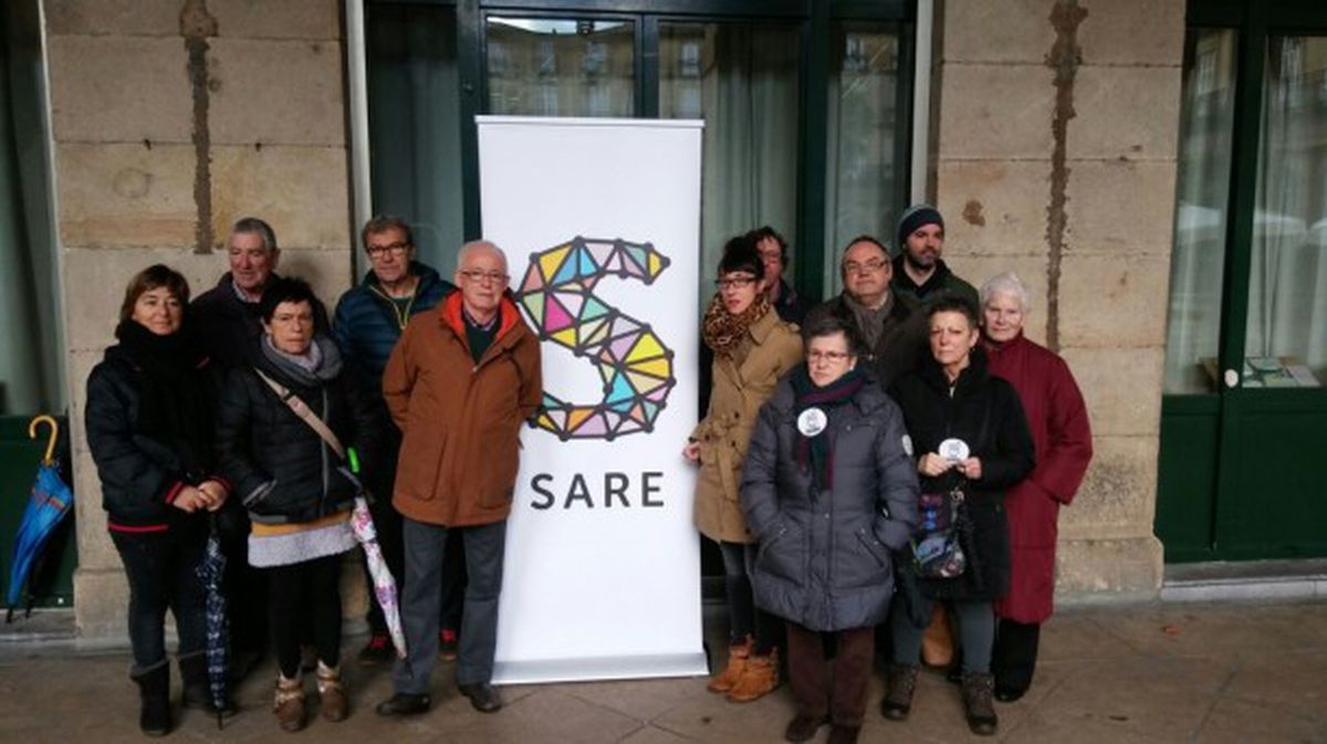 Los portavoces de Sare llaman a participar en la manifestación. Foto: Sare