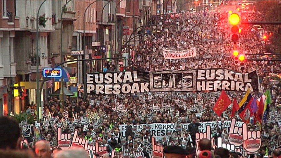 Manifestación en defensa de los derechos de los presos celebrada en enero en Bilbao. Foto: EiTB