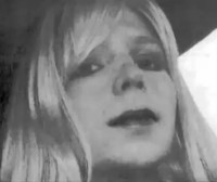 Sale de la cárcel Chelsea Manning, la primera gran fuente de Wikileaks