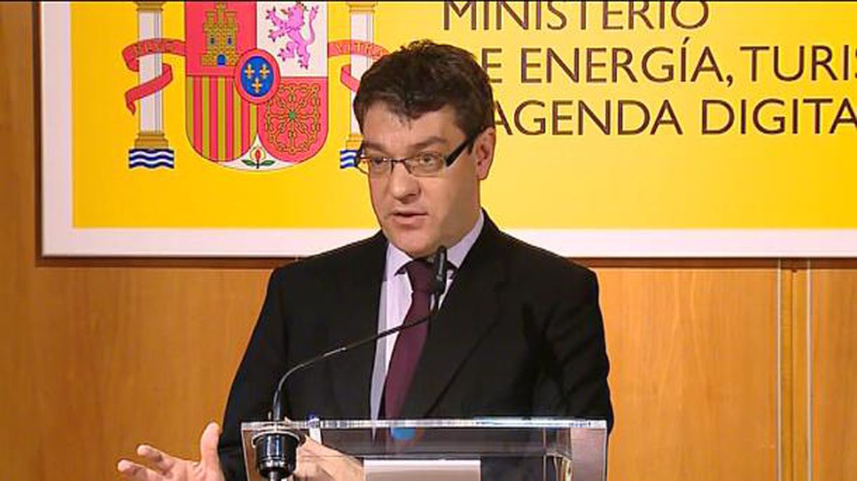 El ministro de Energia español, Álvaro Nadal, ha anunciado las medidas. Foto de archivo: EFE