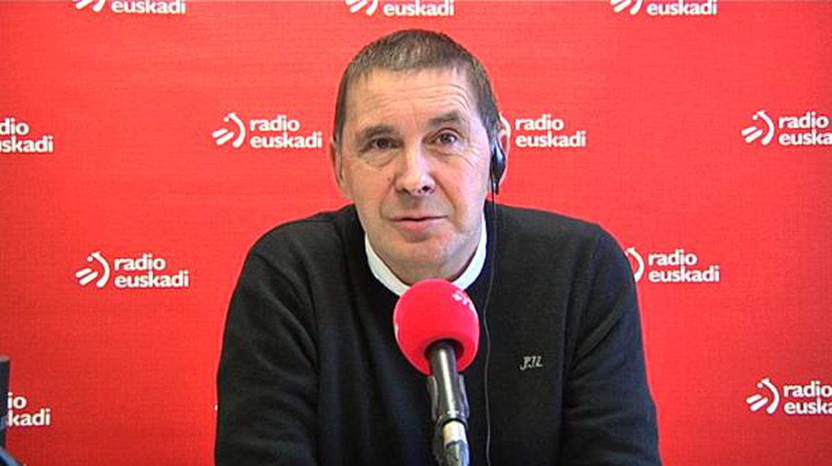 Arnaldo Otegi, Radio Euskadin emandako elkarrizketan. Argazkia: EiTB 