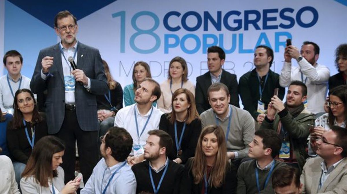 Rajoy se da un auténtico baño de masas en el Congreso Nacional del PP