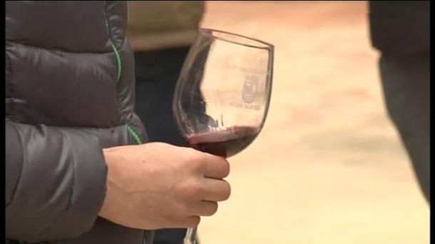 Lapuebla de Labarca cata el primer vino de la cosecha 2017
