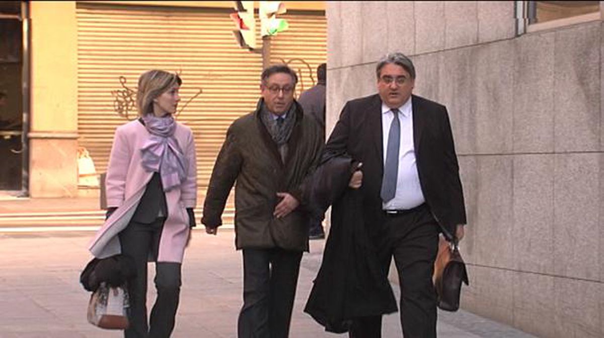 Mario Fernández, Mikel Cabieces y Rafa Alcorta. EFE