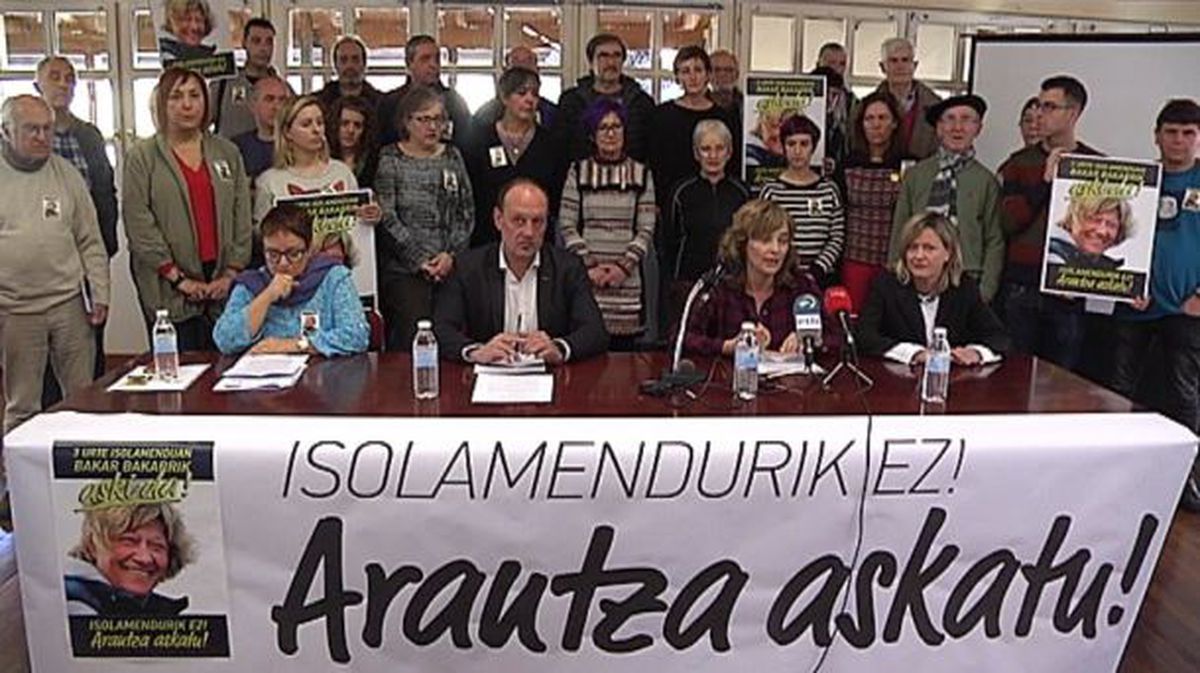 Rueda de prensa de la plataforma a favor de la libertad de Arantza Zulueta. Foto: EiTB