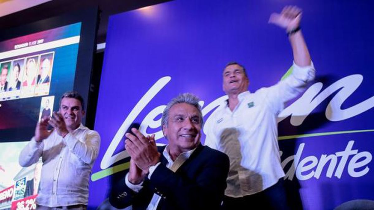 Moreno, junto a Correa, celebrando los resultados. Foto: EFE
