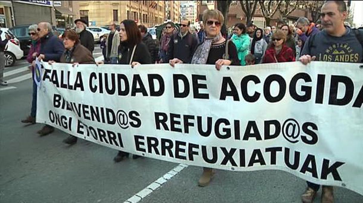 Foto de la marcha a favor de los refugiados en San Sebastián. EiTB