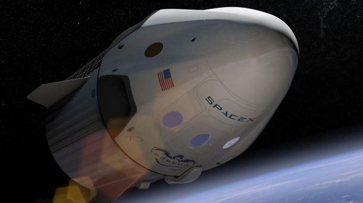 Modelo de la nave en la que viajarán a la Luna. Foto: SpaceX