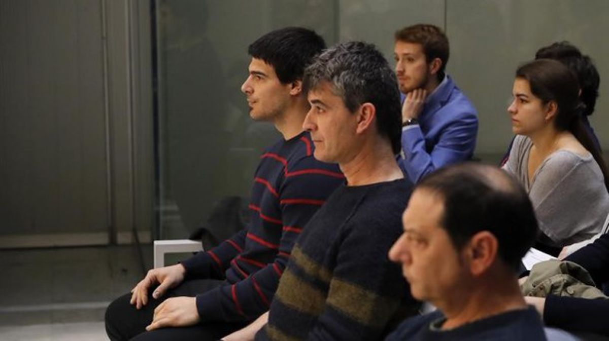 Oier Arraiz, Fernando Sota y Jorge Labat durante el juicio. Foto: EFE