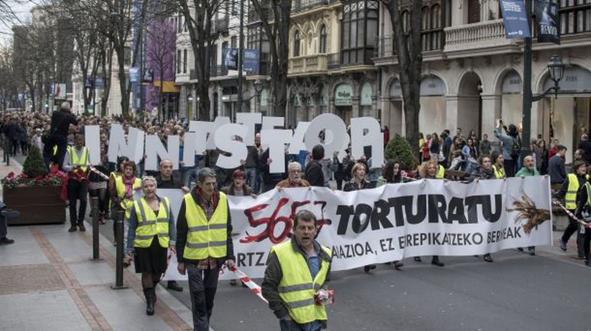 Manifestación en Bilbao para denunciar la tortura. Foto: EFE