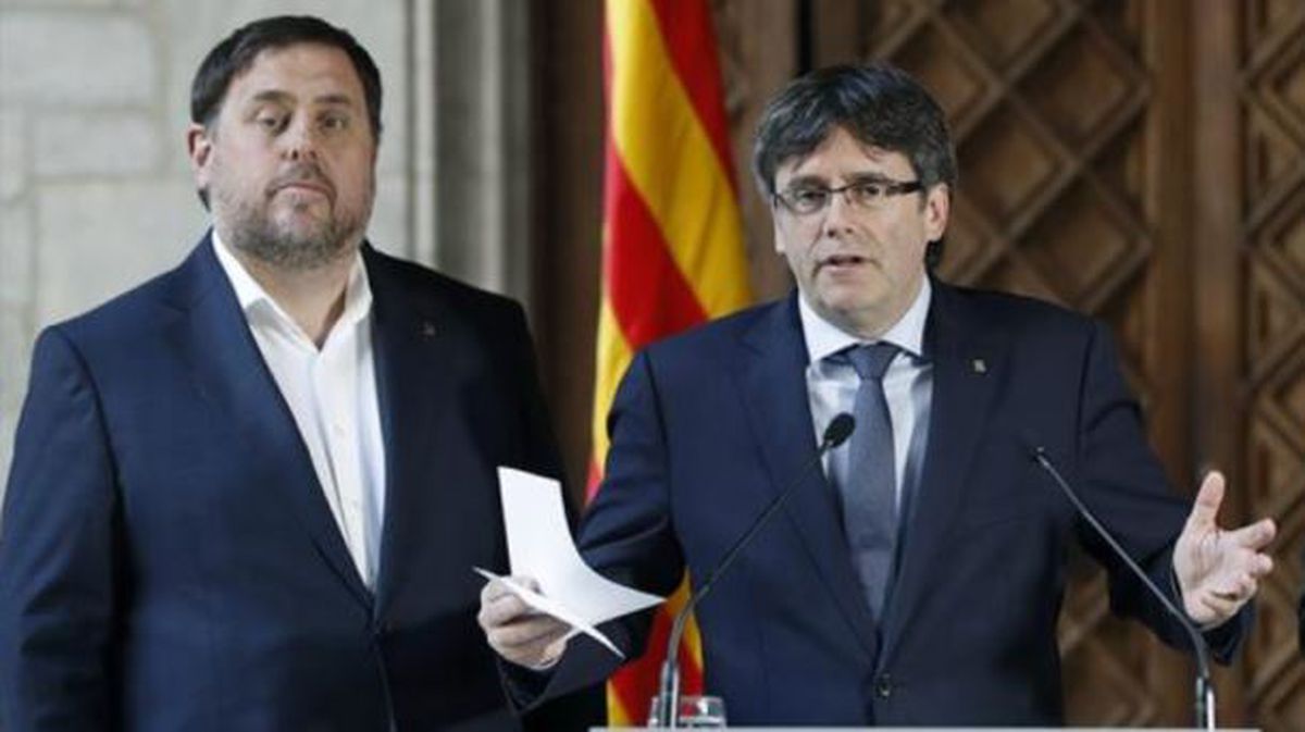 Oriol Junqueras junto a Carles Puigdemont. Foto de archivo: EFE