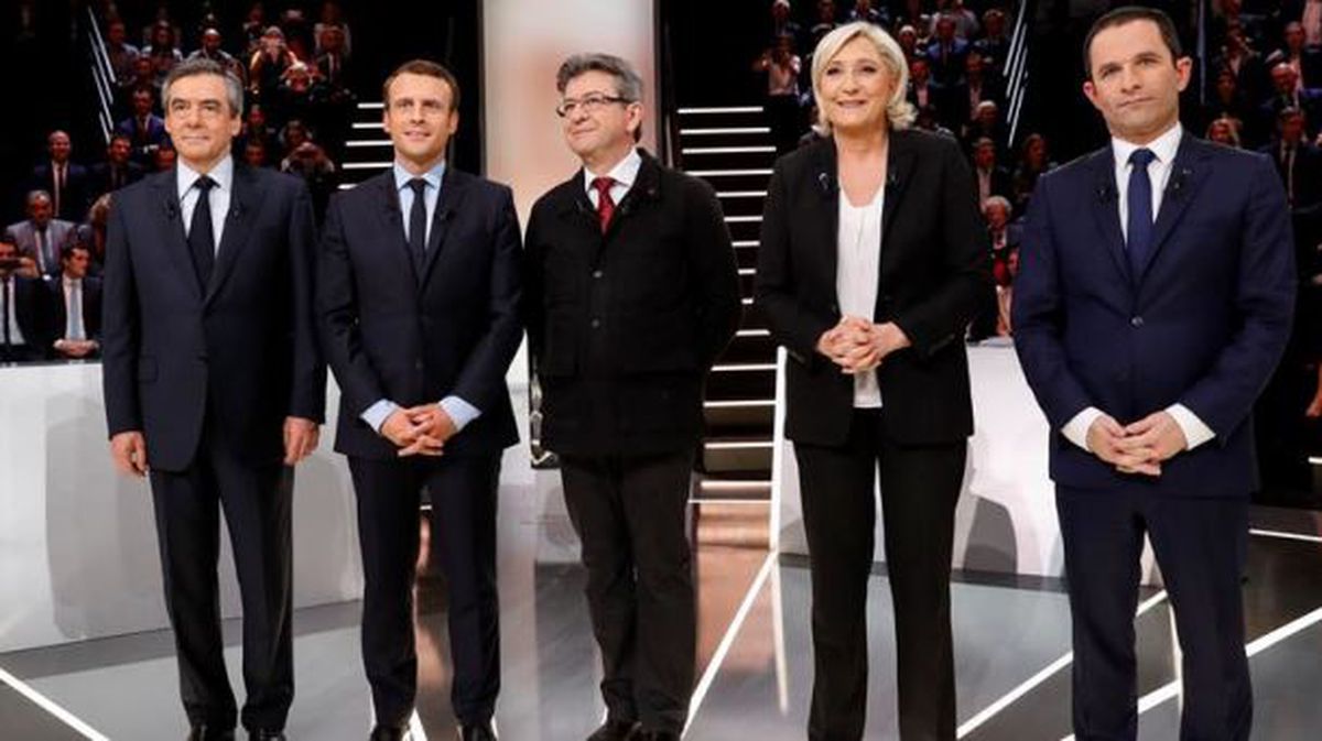 Fillon, Macron, Melenchon, Le Pen eta Hamon telebistako eztabaida batean. Artxiboko argazkia: EFE