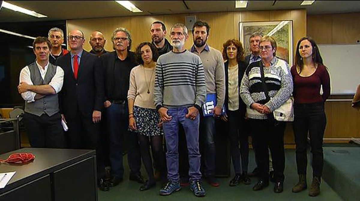Altsasuko gazteen senideak Espainiako Diputatuen Kongresuan izan dira. Argazkia: EiTB