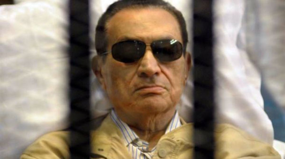 Mubarak, artxiboko argazki batean. Iturria: EFE