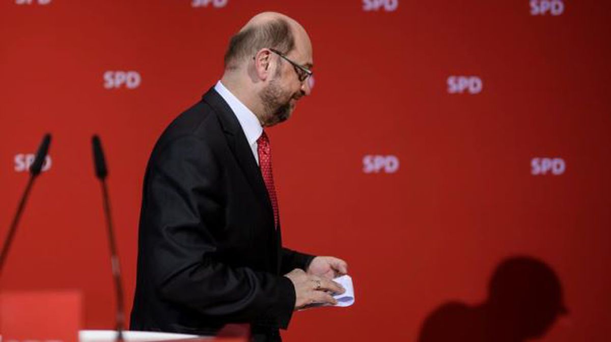 Schulz, bart, prentsaurrekoa egin eta gero. Argazkia: EFE