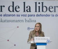 'EAJk EH Bilduren bagoiekin bat egin' nahi duela salatu du Euskadiko PPk