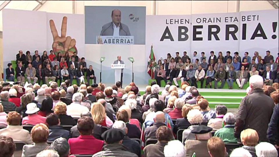 Andoni Ortuzar durante su intervención en la celebración del Aberri Eguna del PNV. Foto: EiTB