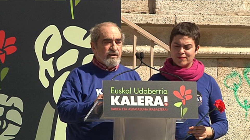 Acto de 'Kalera Kalera' en la Casa de Juntas de Gernika. Foto: EiTB