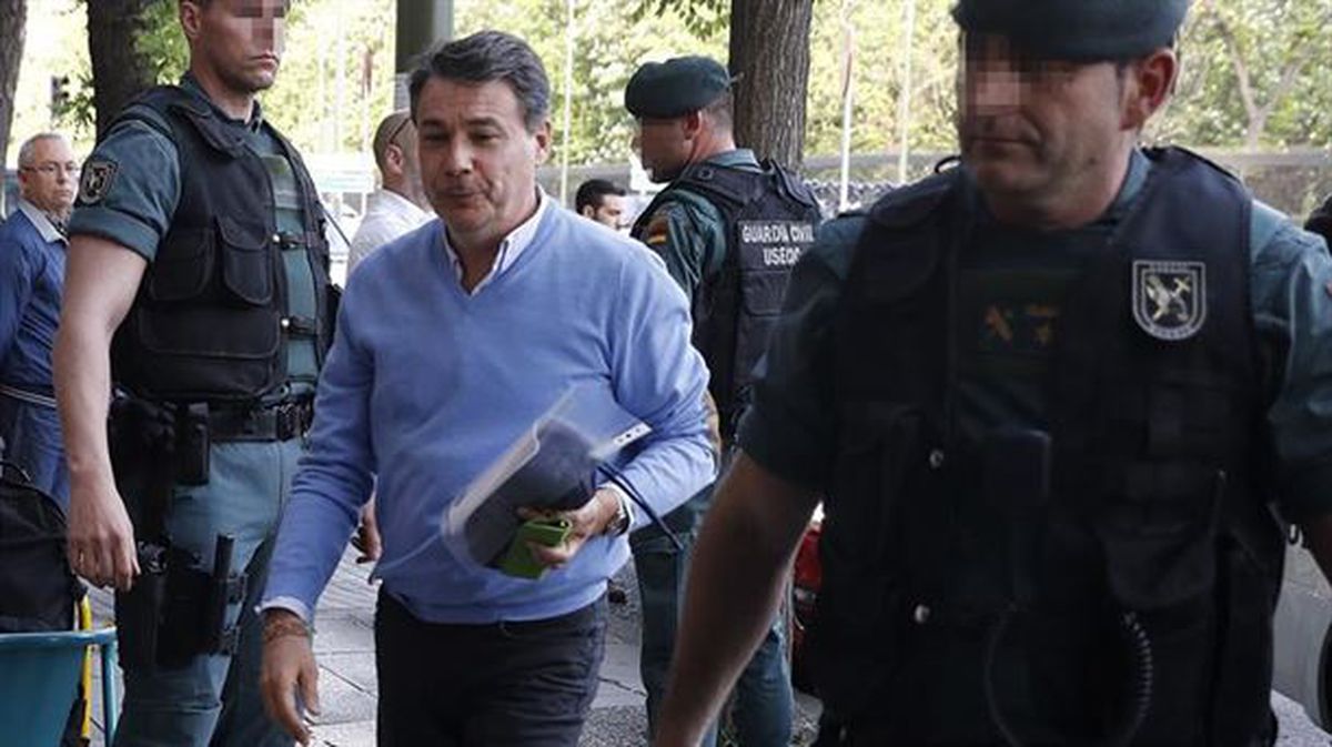 Ignacio González, horas después de ser detenido, el pasado mes de abril. Foto: EFE. 