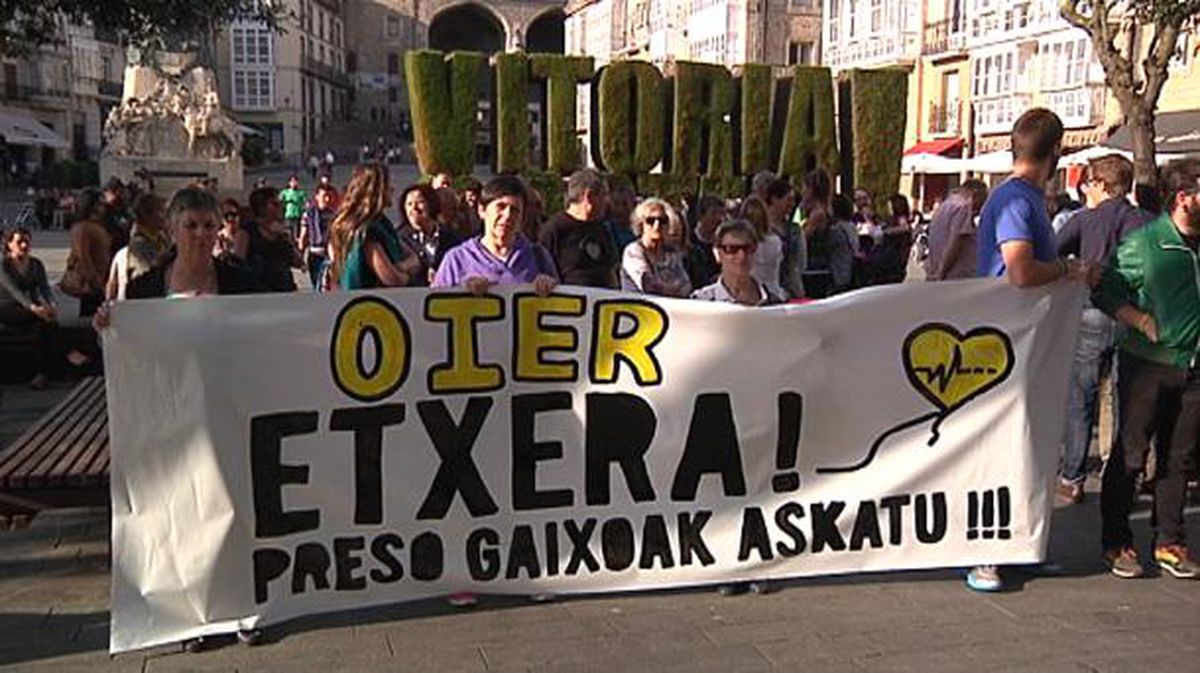 Imagen de archivo de una de las concentraciones para pedir la libertad de Oier, en Vitoria-Gasteiz