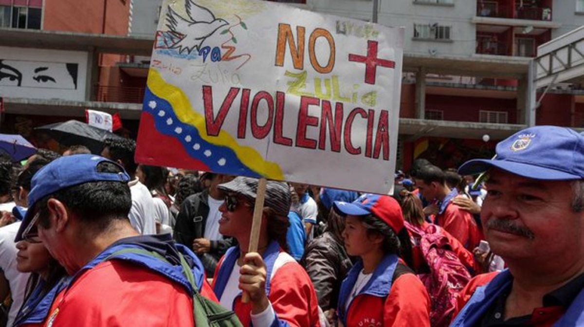 Chavisten manifestazio bat Caracasen. EFE