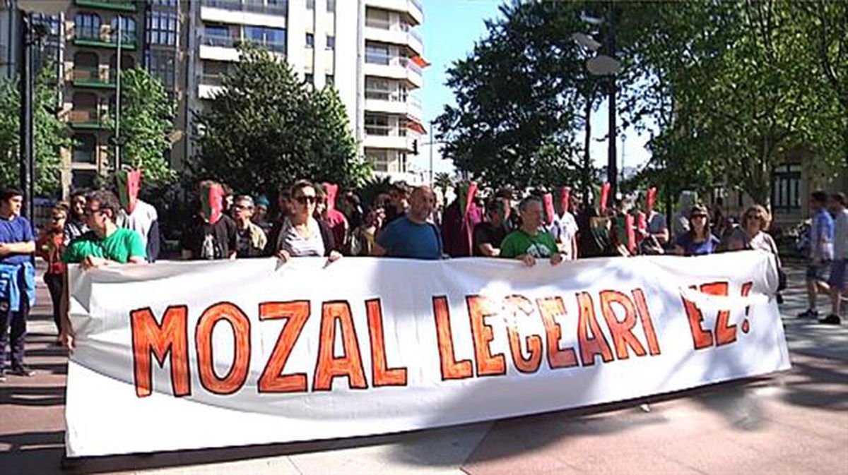 Concentración en Donostia contra la ley Mordaza. Foto: EiTB
