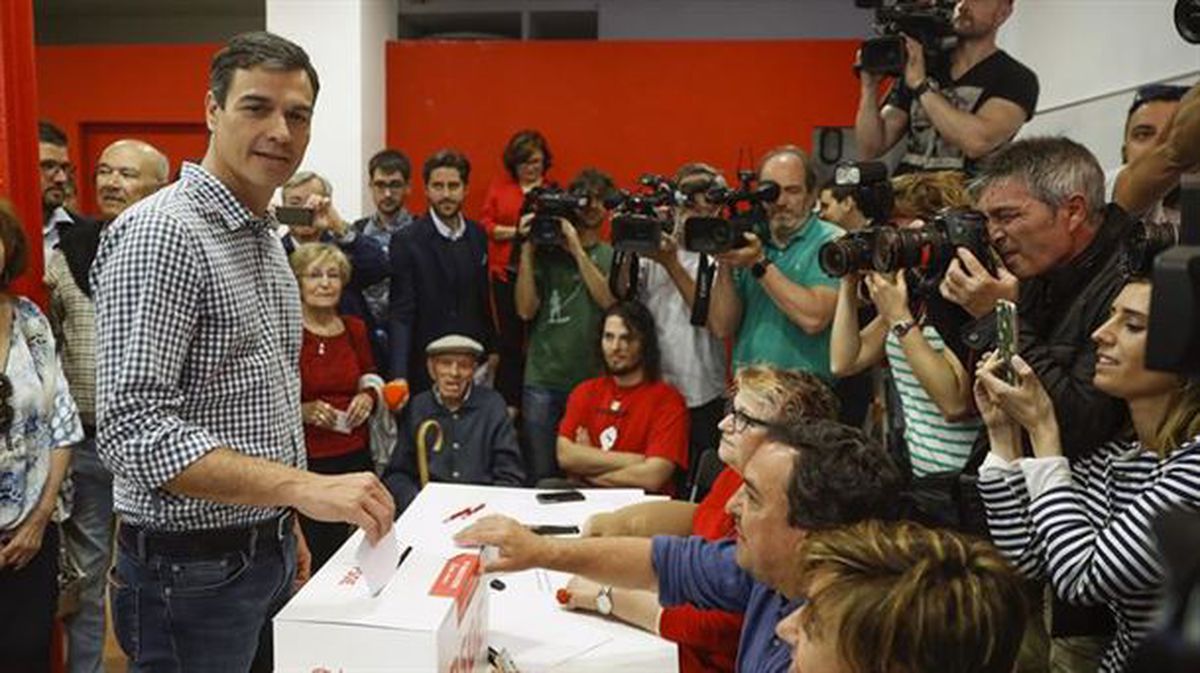 Pedro Sánchez ha votado en las primarias del PSOE. EFE