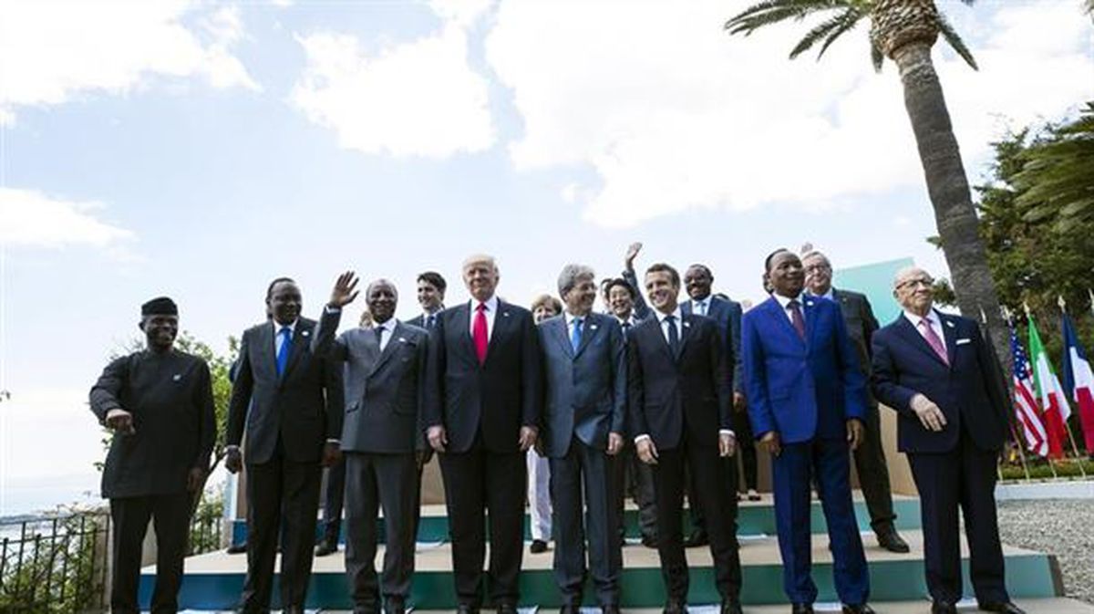 Imagen de todos los líderes del G7 reunidos en Sicilia. Foto: EFE