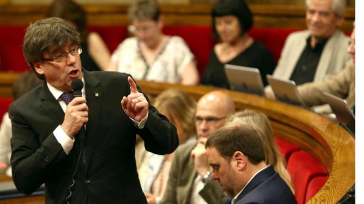 Carles Puigdemont, en el Parlament. Foto: EFE