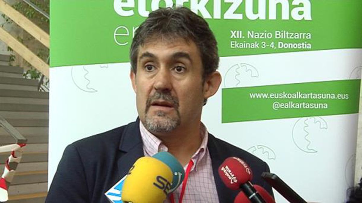 Pello Urizar: 'EH Bildu necesita una herramienta política potente como EA'