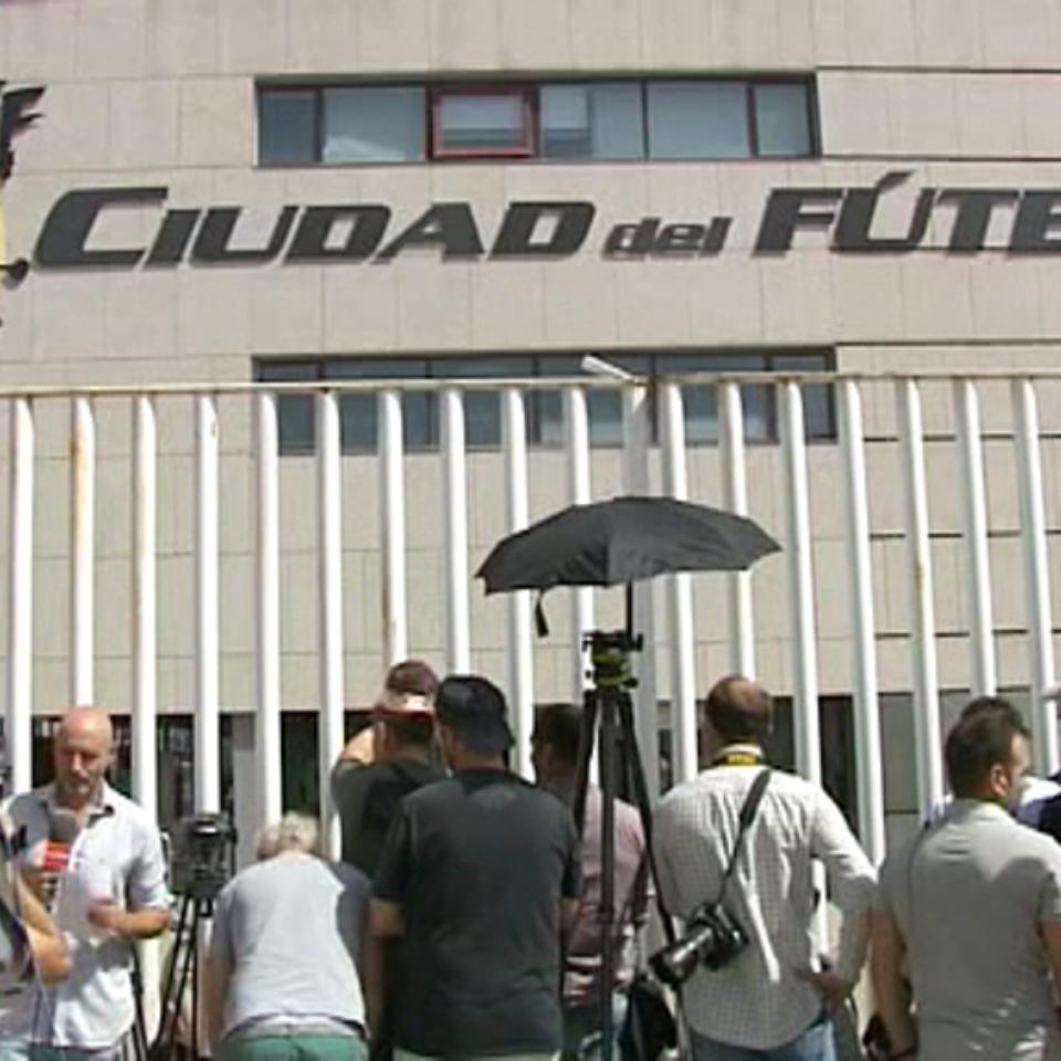 2016an hasi ziren Espainiako Futbol Federazioa ikertzen