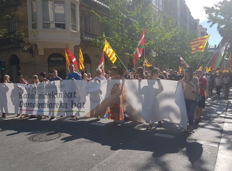 Manifestación a favor del proceso catalán en San Sebastián. Foto: EH Bildu