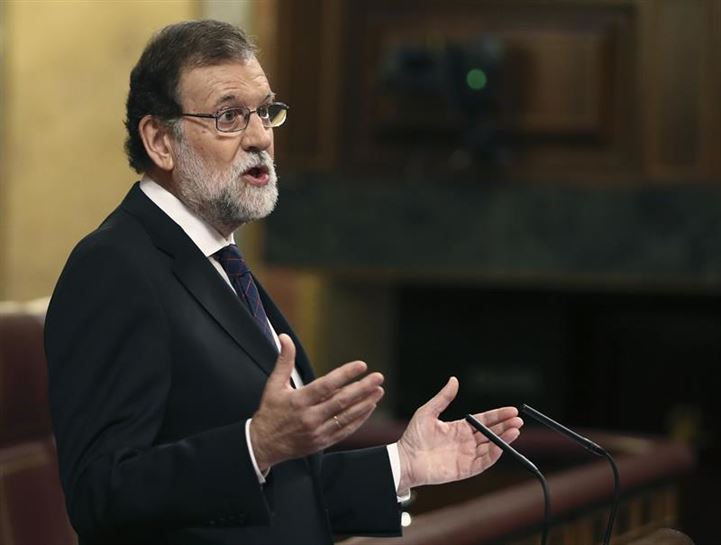 Rajoy: 'La responsabilidad política se debe pedir con la moción de censura'