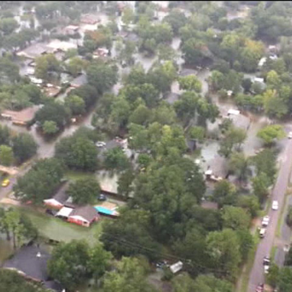 Harvey urakanak Houstonen eragindako uholdeak, airetik ikusita