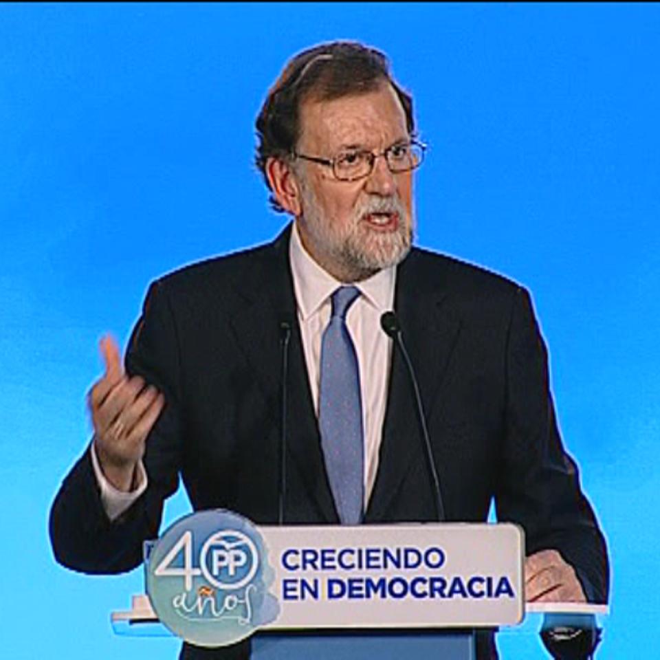 Mariano Rajoy interviene ante la Junta Directiva del PP catalán. Foto: EFE