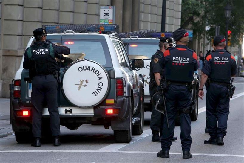 Guardia Civil y Policía Nacional en Cataluña. EFE