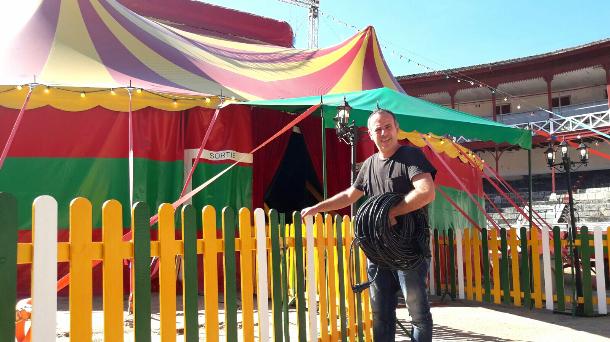 Iker Galartza: Me gustaría llegar a pueblos donde el circo nunca ha llegado