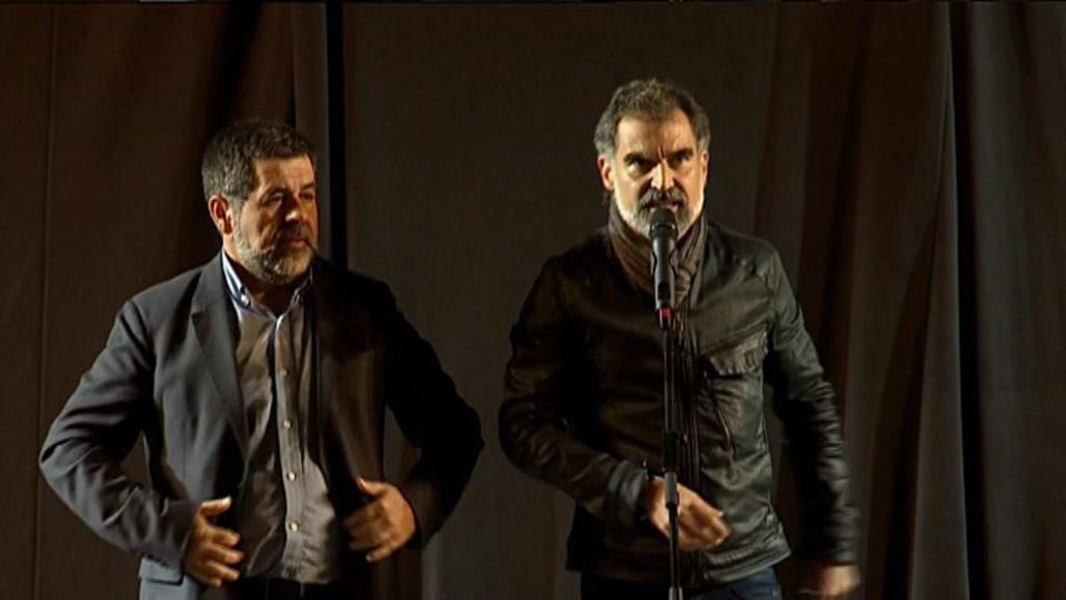 Jordi Sánchez y Jordi Cuixart en la comparecencia de esta tarde. Foto: EiTB