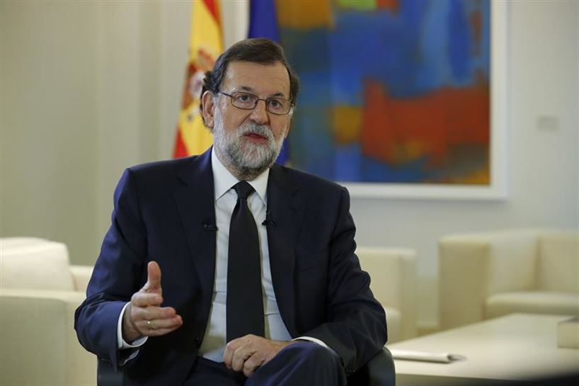 Independentziari uko egiteko eskatu dio Rajoyk Puigdemonti